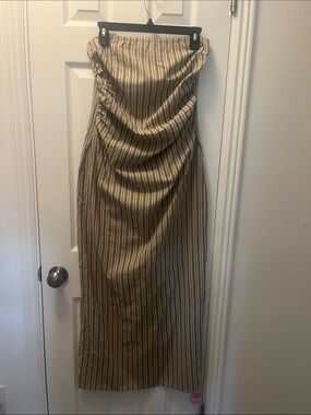 PrettyLittleThing Beige and Brown Striped Strapless Maxi Dress
